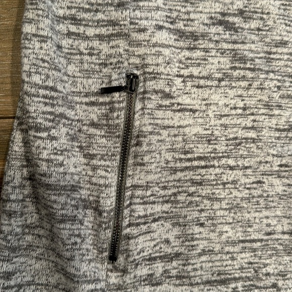 Soft Surroundings heathered gray cowl neck top size small - Picture 4 of 6